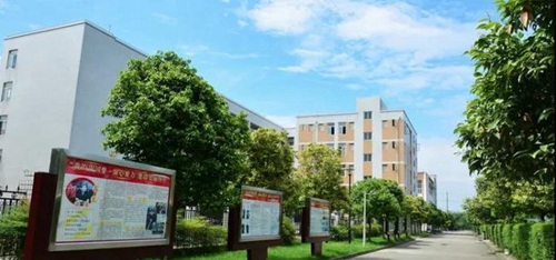 郫都区第四中学行道