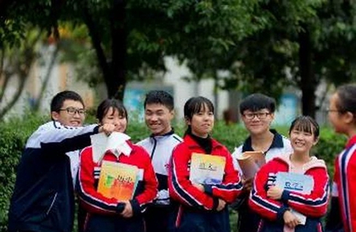 郫都区第四中学学子风采