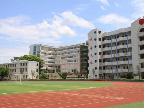 2019年成都成医一附院护士学校招生办联系电话