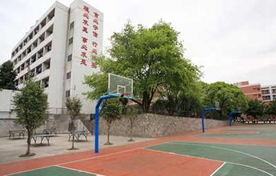2025初中毕业读技校好吗?茂名比较好的技校学校?