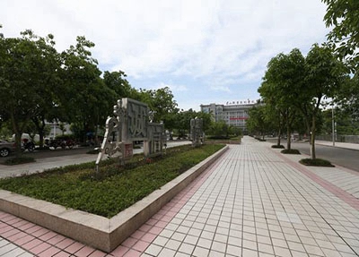 初中毕业读工业机器人专业淮安中职学校推荐