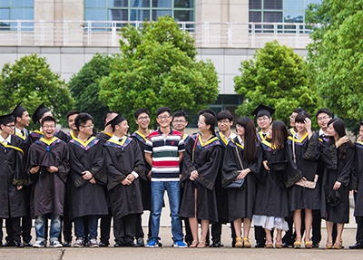 2025年哈尔滨哪些学校有工业机器人专业