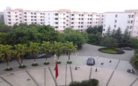眉山药科职业学院专业报名收费贵不贵