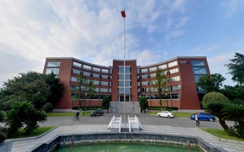哈尔滨工业大学学院直升机驾驶技术专业介绍