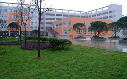 齐齐哈尔旅游学校2022年招生简章