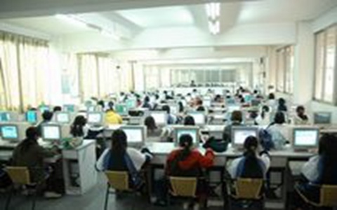 哈尔滨航空科学技术职业学院航空专业学费