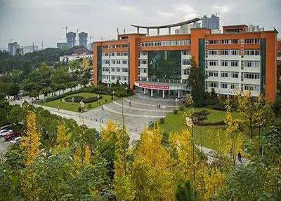 四川女生上什么中专学校好