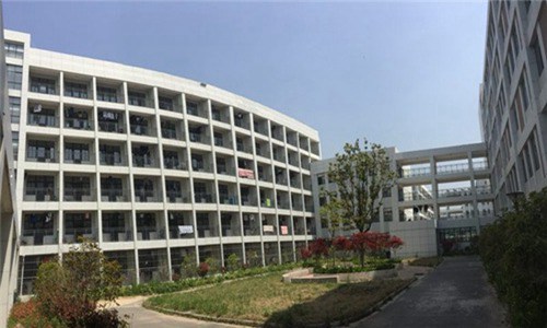 三峡旅游职业技术学院飞机维修大专学校