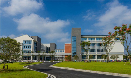 杭州2023年男生读什么电子商务学校好