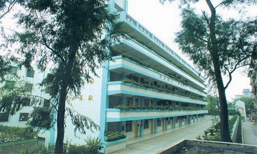 仙桃职业汽车学院汽修学费多少