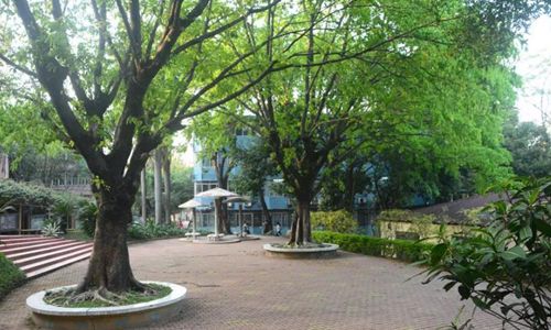 邯郸经济管理中专学校2023年招生电话,好麽