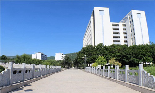 湖北省咸宁卫生学校3+2五年制大专招生简章