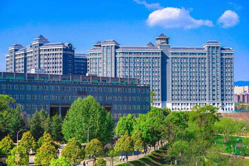 吉安职业技术学院五年制大专有高铁乘务专业吗