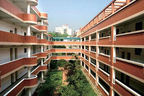 蒲白矿务技工学校2023年报名一年多少学费怎么样
