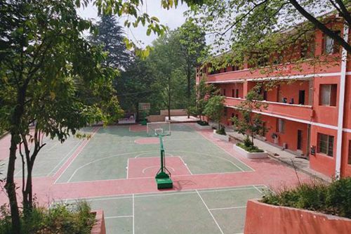 承德医学院2022年卫校学费多少