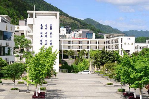 石家庄通用航空技术中等专业学校航空直升机就业前景