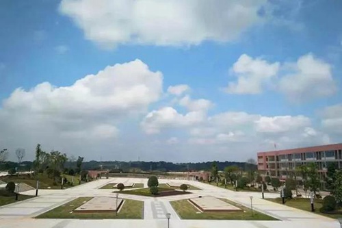 承德北辰中专学校航空空乘航空直升机专业介绍